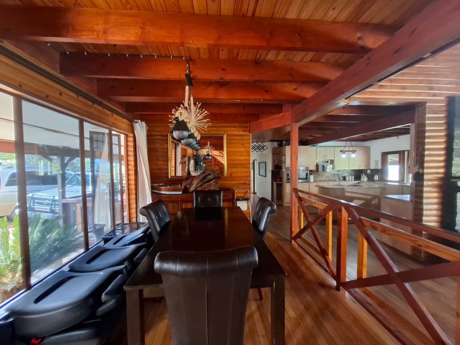 5 Bedroom Property for Sale in Waterkloof East North West